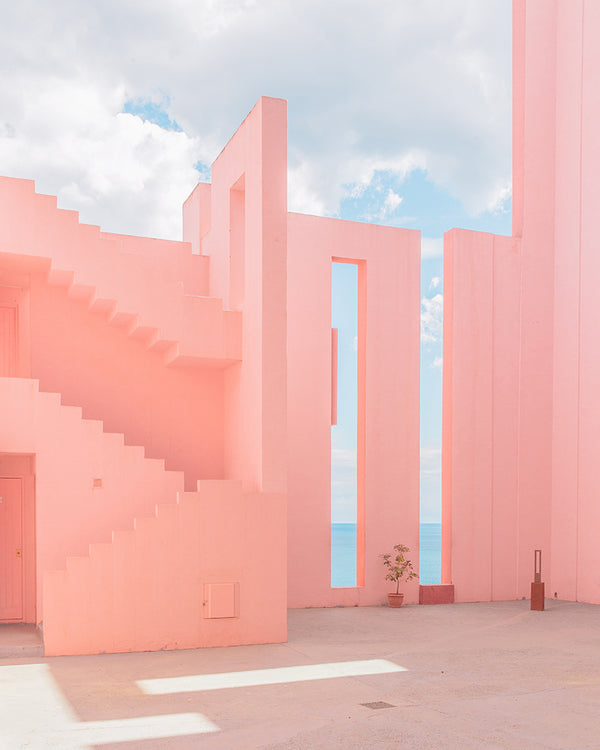 An image of the Muralla Rojo, a modernist apartment block in Spain, by emerging Portuguese artist Teresa Freitas.